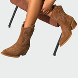 Ботуши с Остър Връх