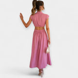 Рокля С Високо Деколте