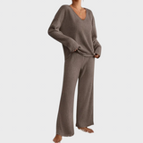 Сет с V-образно Деколте