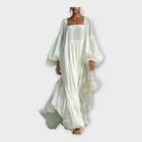 Шелкова Рокля със Силует