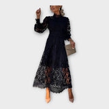 Рокля Дантела С Детайл