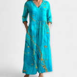 Рокля С V-образно Деколте