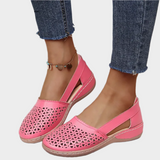 Балеринки с изрези и ремък