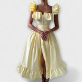 Рокля с Набрани Детайли