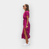 Рокля С Флуидна Кройка