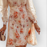 Рокля с Набрани Детайли