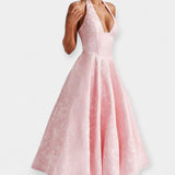 Миди Рокля с Открит Гръб