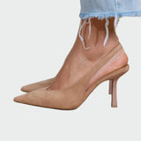 Обувки С Ремък На Петата