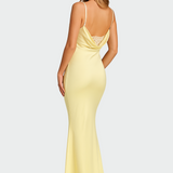 Рокля Сатен с Открит Гръб